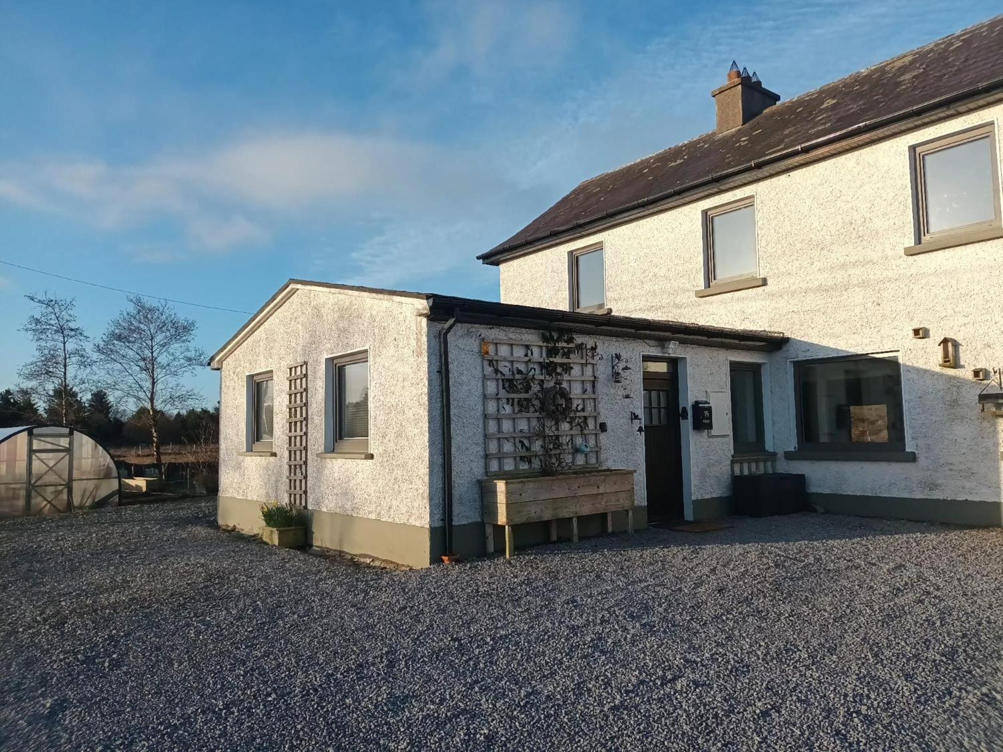 Connemara Lake View Apartment Camus Eighter Exterior photo