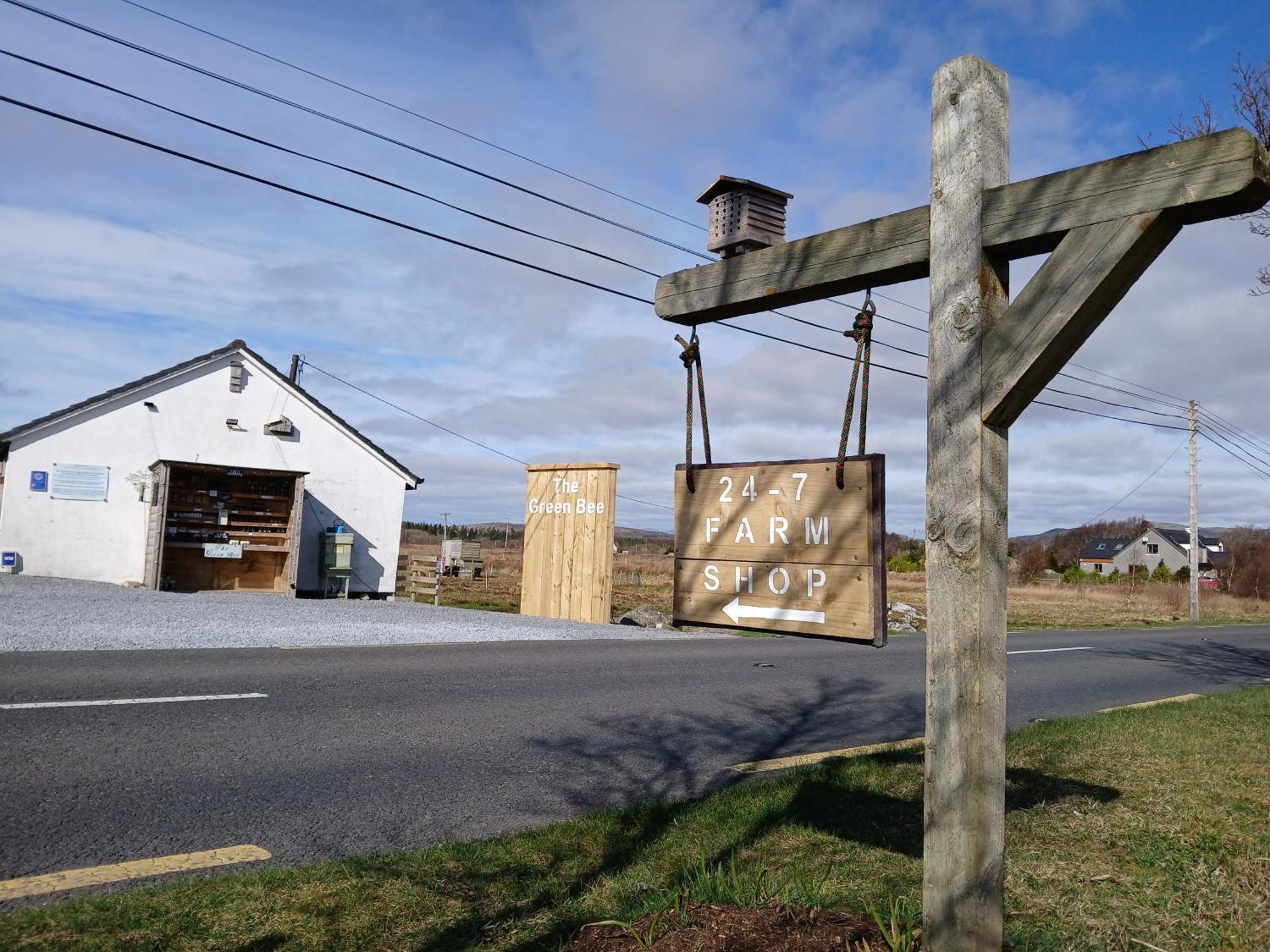 Connemara Lake View Apartment Camus Eighter Exterior photo